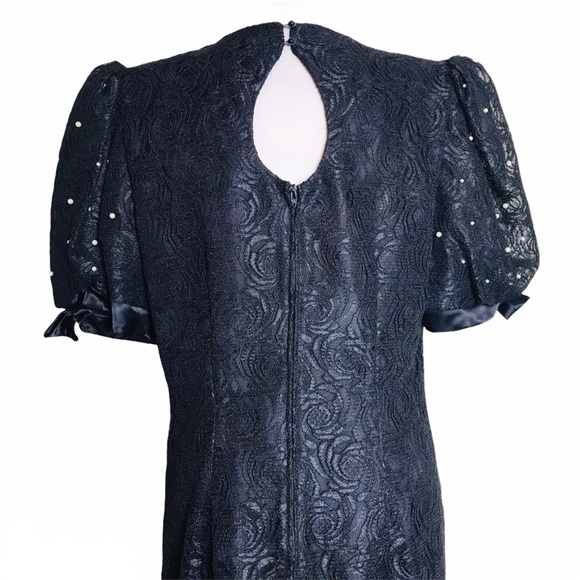 Michael Marcella Pearl laced Puff Sleeve Dress - Picture 4 of 10